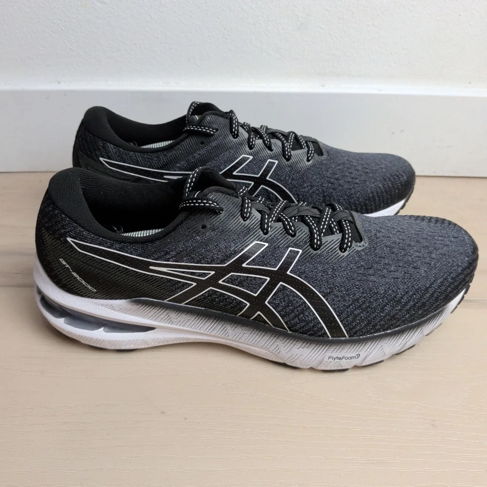 NEW Asics GT-2000 10 Womens 10.5 Running Shoes Black Sneakers White 1012B045